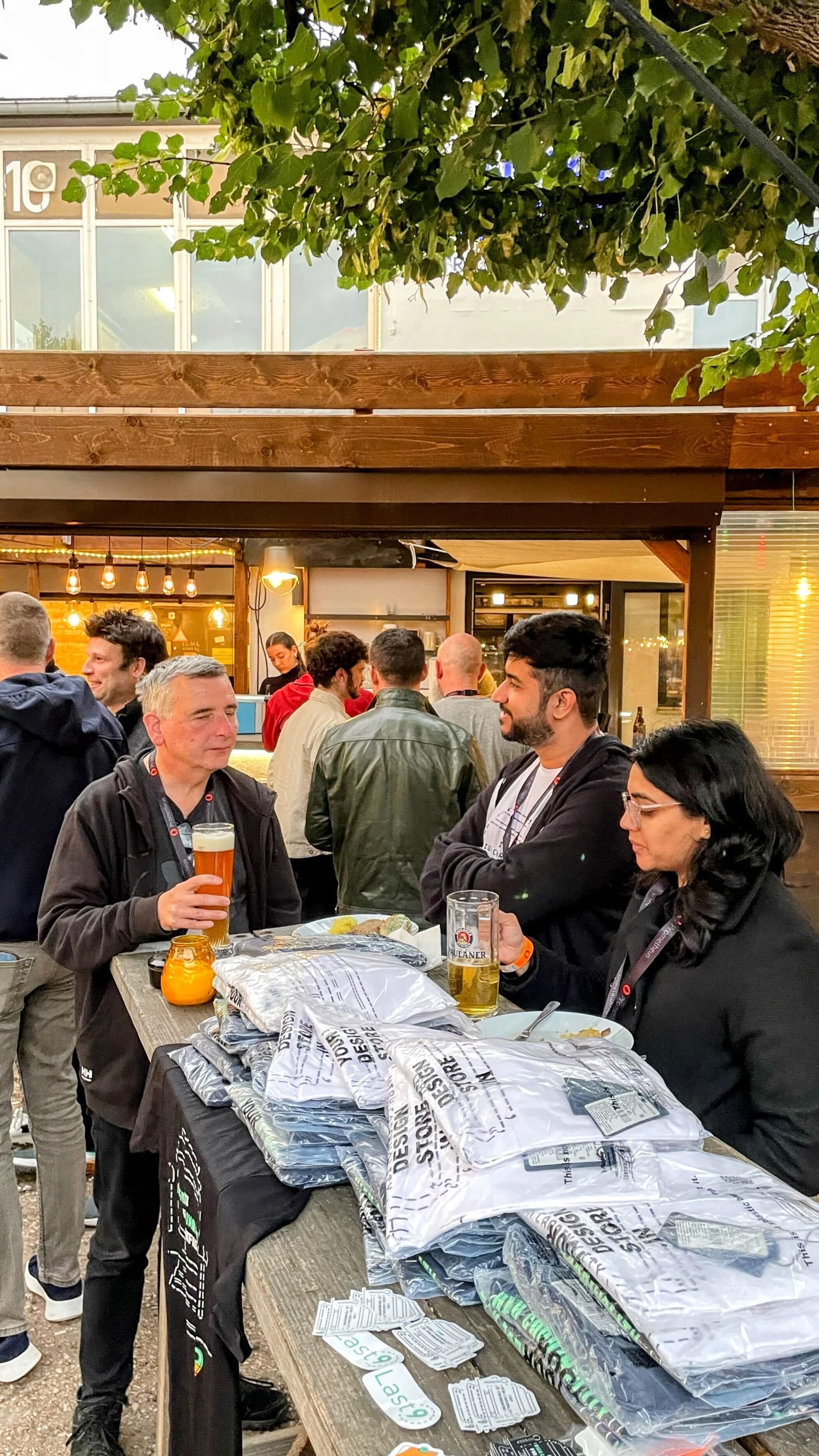 Drinks, starters, merch, and some networking with Prathamesh and Apurva.